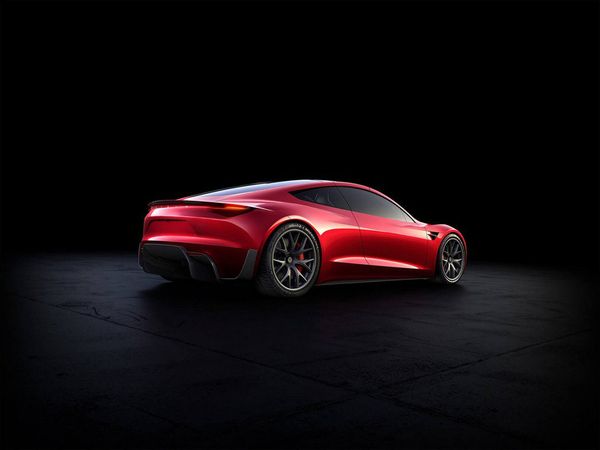 新世代Tesla Roadster延後上市　前往紐柏林接受最嚴苛考驗！