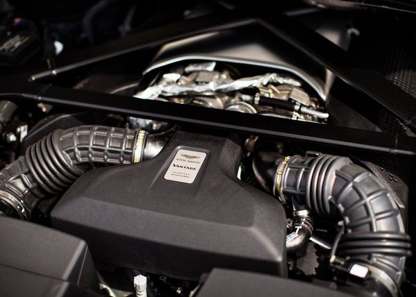 Aston Martin表示旗下車款的賓士AMG V8引擎供應無虞